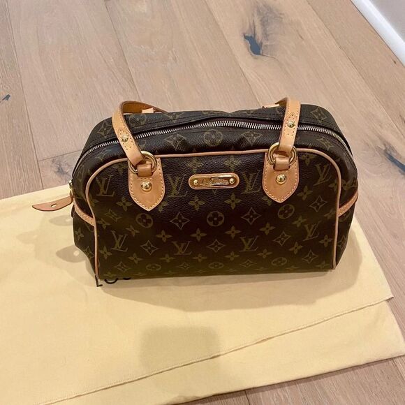 Louis Vuitton Handbags - Louis Vuitton Montorgueil PM Handbag Purse Monogram Canva-EUC